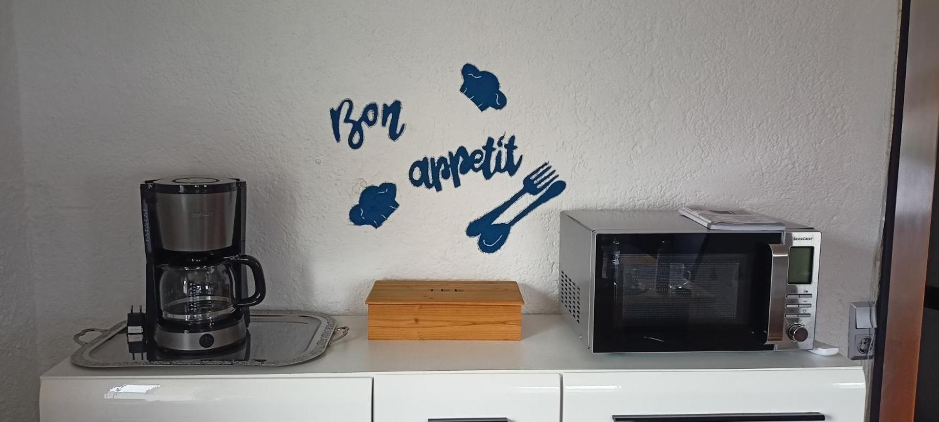 Coffee/tea facilities