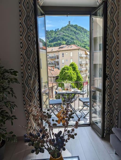 Bright flat just 10 minutes from the city centre