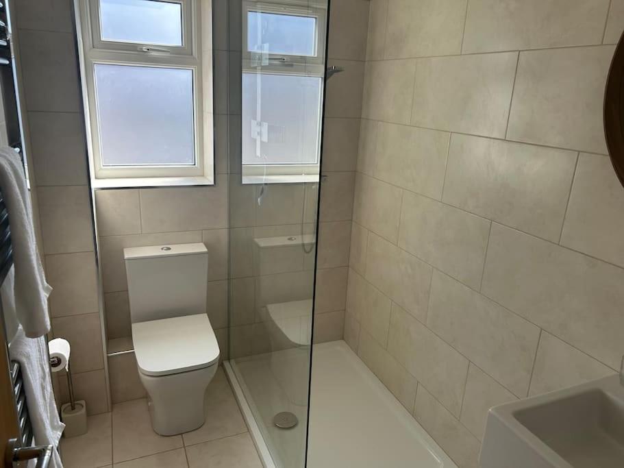 Best rated in Barnsley- apartment sleeps 4 & 5 minute walk to town centre