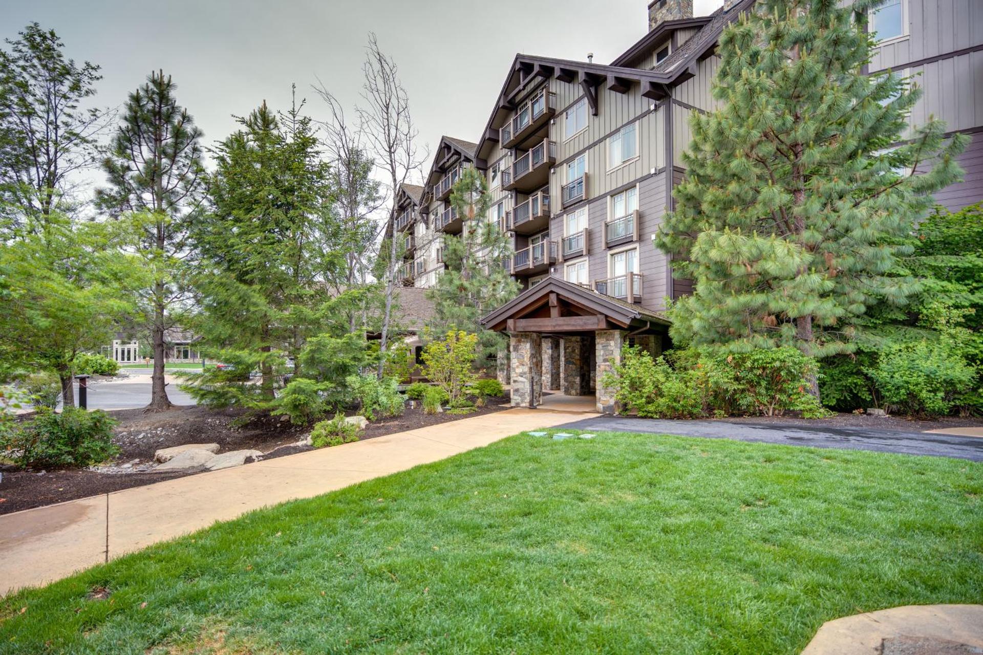 Cle Elum Condo with Balcony in Suncadia Resort!