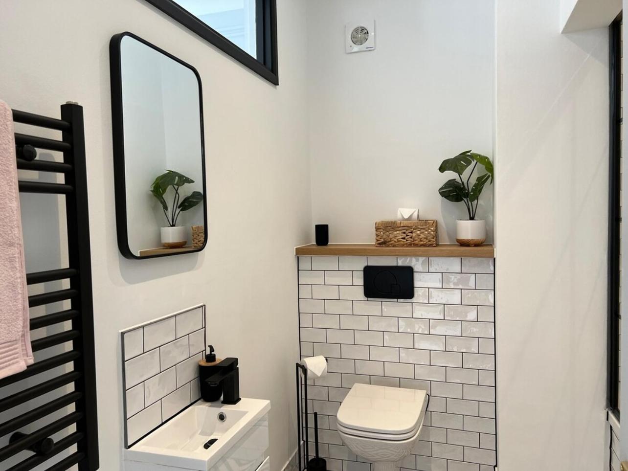 Sassy Seaview Apt, Parking, No Guest Fees Nr Beach