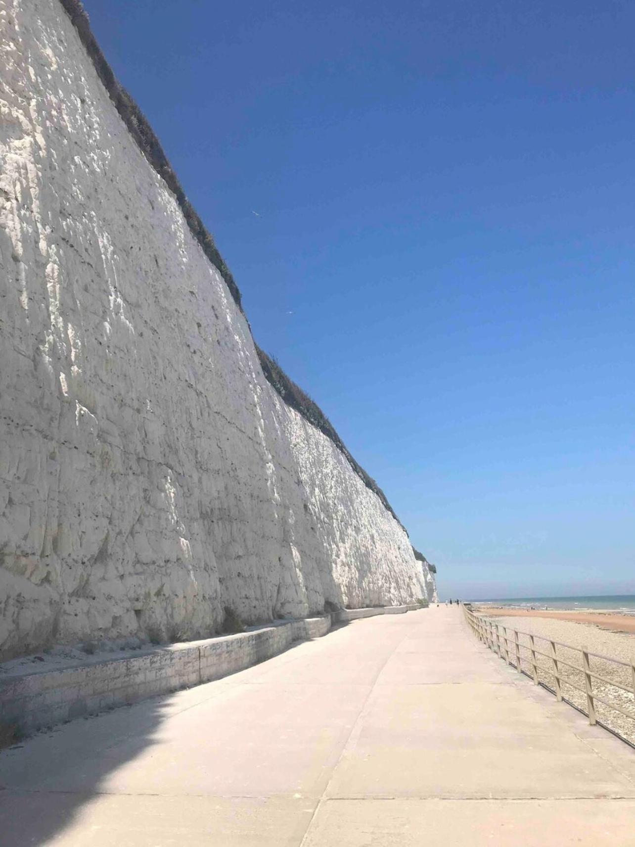 Sassy Seaview Apt, Parking, No Guest Fees Nr Beach