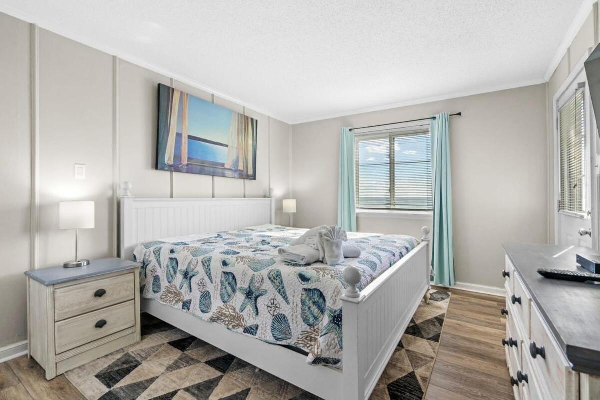 Chateau By the Sea Oceanfront Unit H2