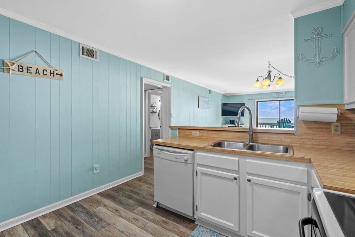 Chateau By the Sea Oceanfront Unit H2