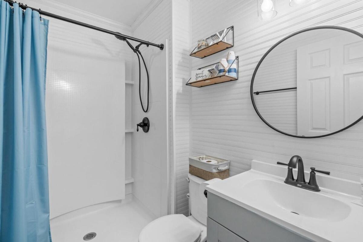 Chateau By the Sea Oceanfront Unit H2