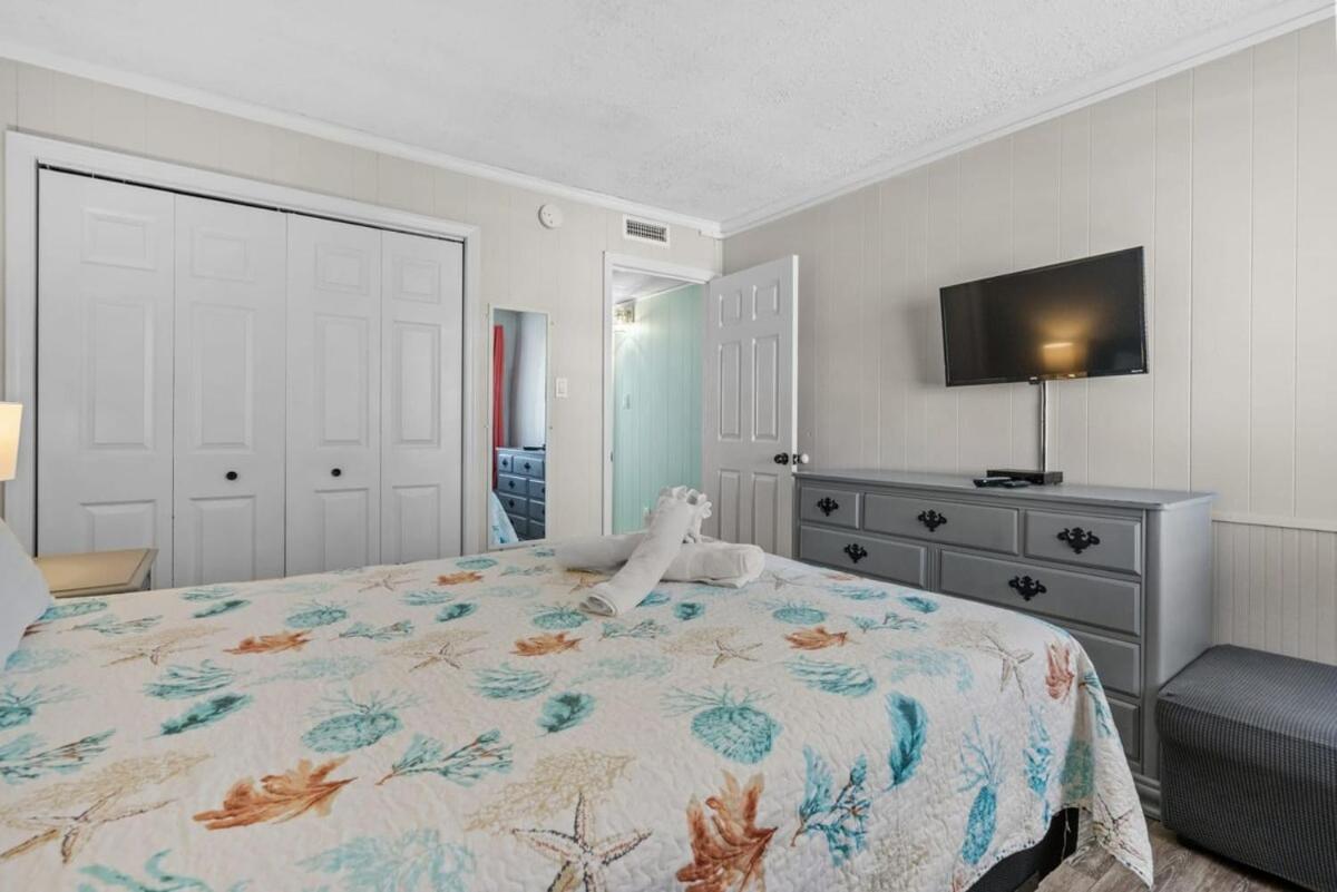 Chateau By the Sea Oceanfront Unit H2