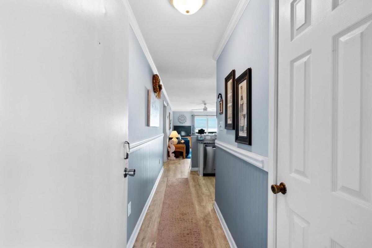 Chateau By the Sea Cozy Oceanfront Unit B3