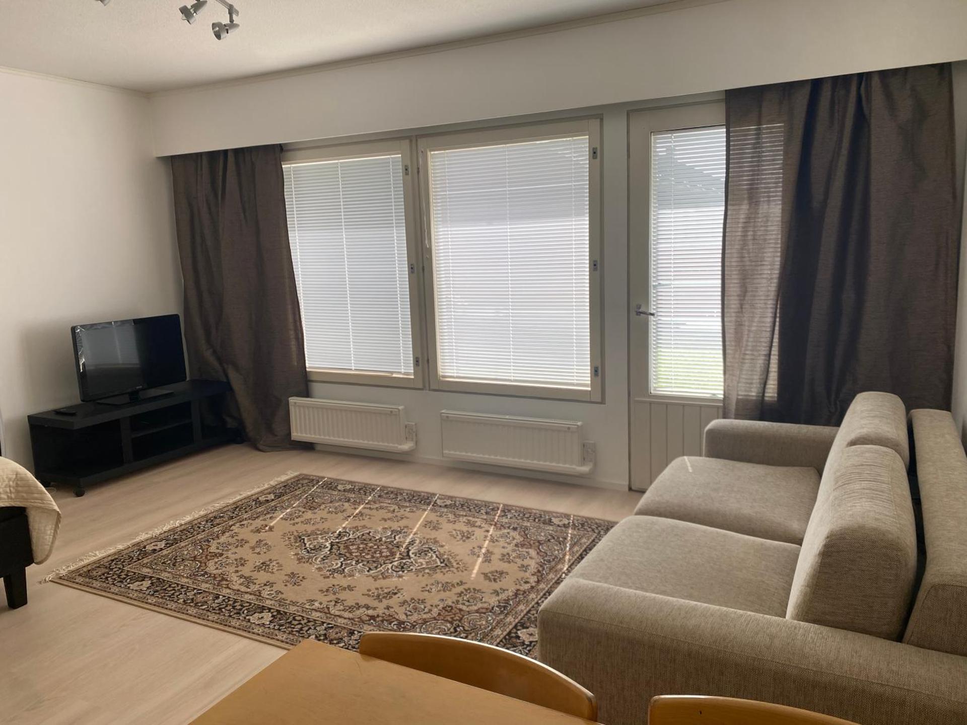 Viihtyisä itsepalvelumajoitus, tilava saunallinen yksiö