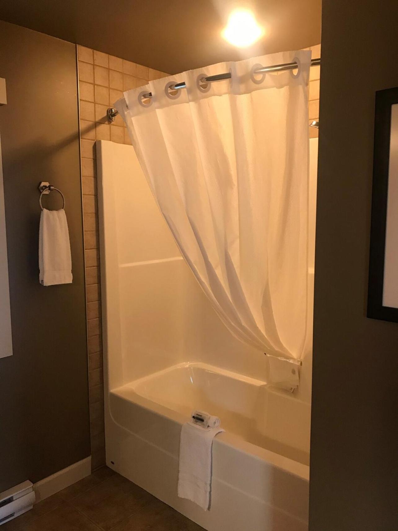 Sooke Harbour Townhouse