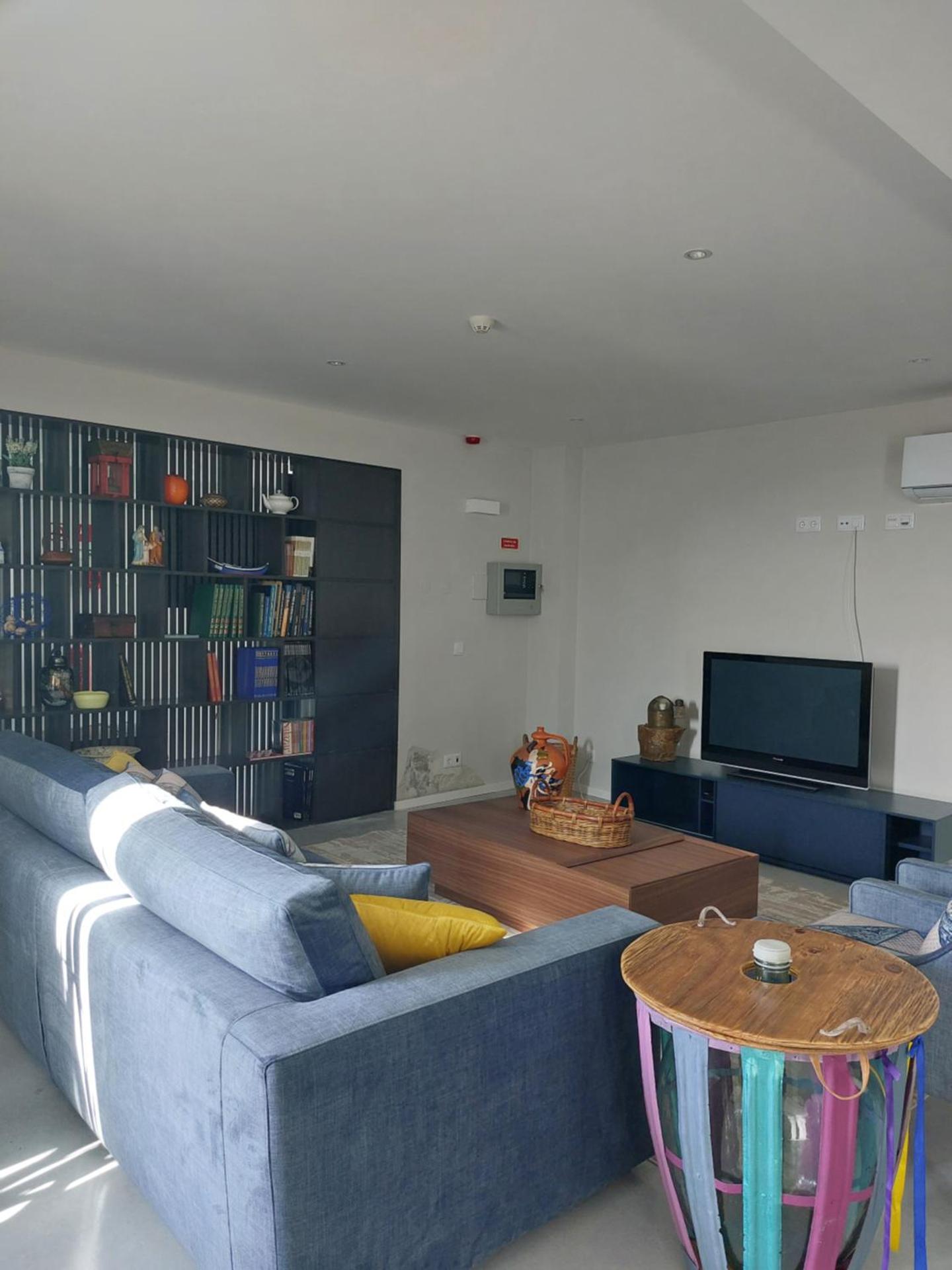 Communal lounge/ TV room