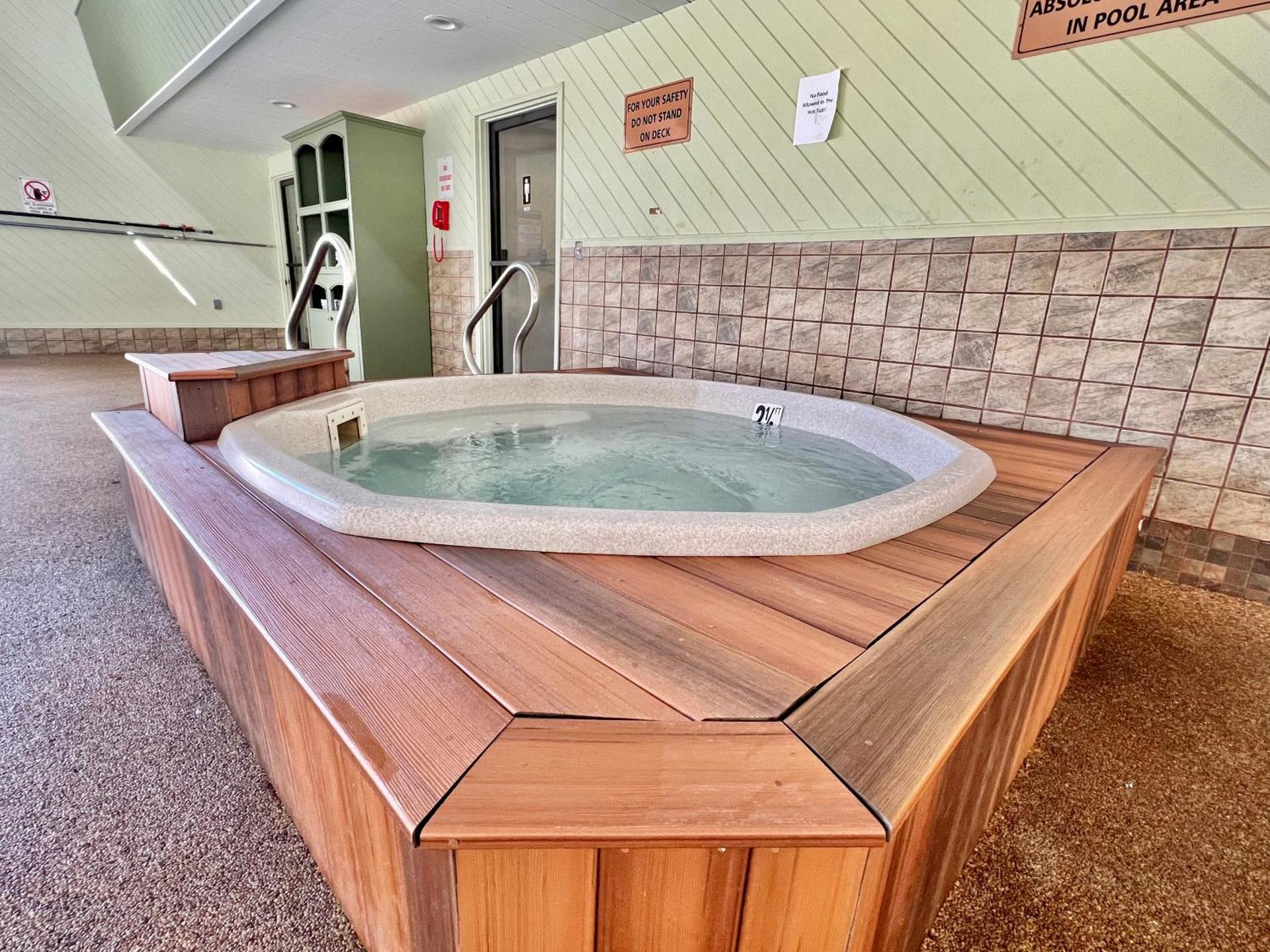 Town & Country Inn & Resort