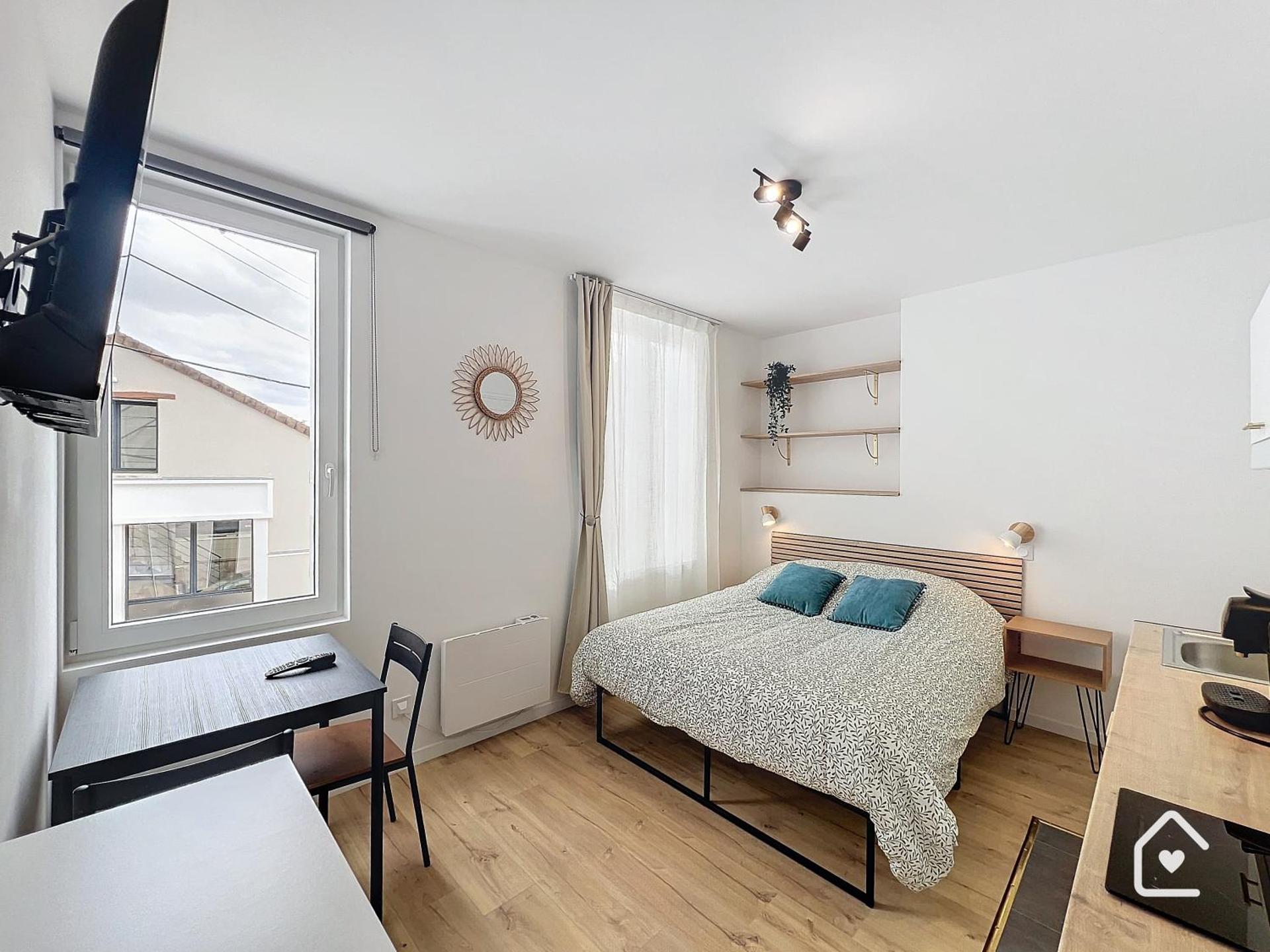 Studios - 1 min Gare Chatellerault - Entrée Autonome -