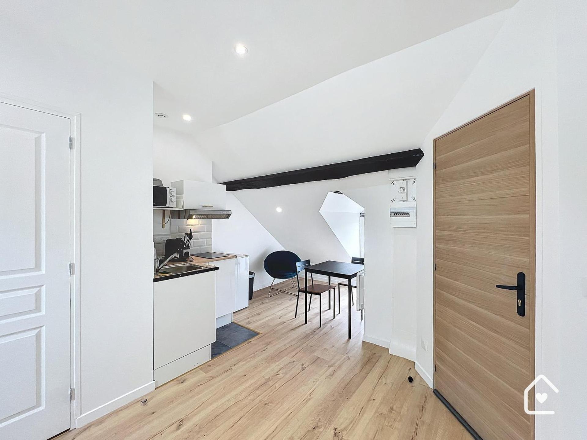 Studios - 1 min Gare Chatellerault - Entrée Autonome -