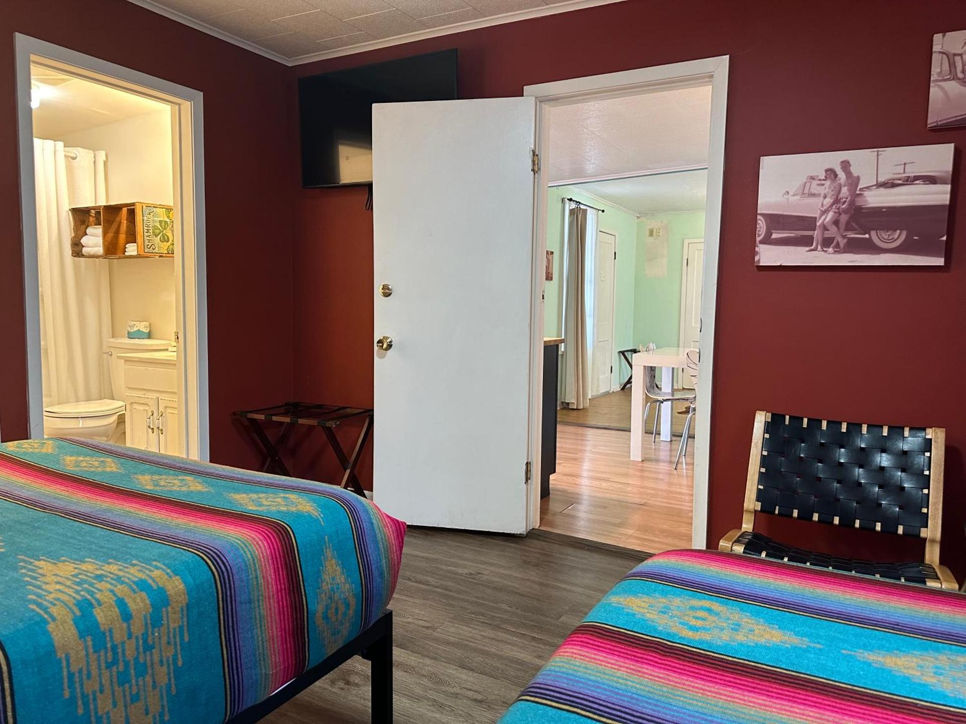 Hotel Kitsmiller on Main