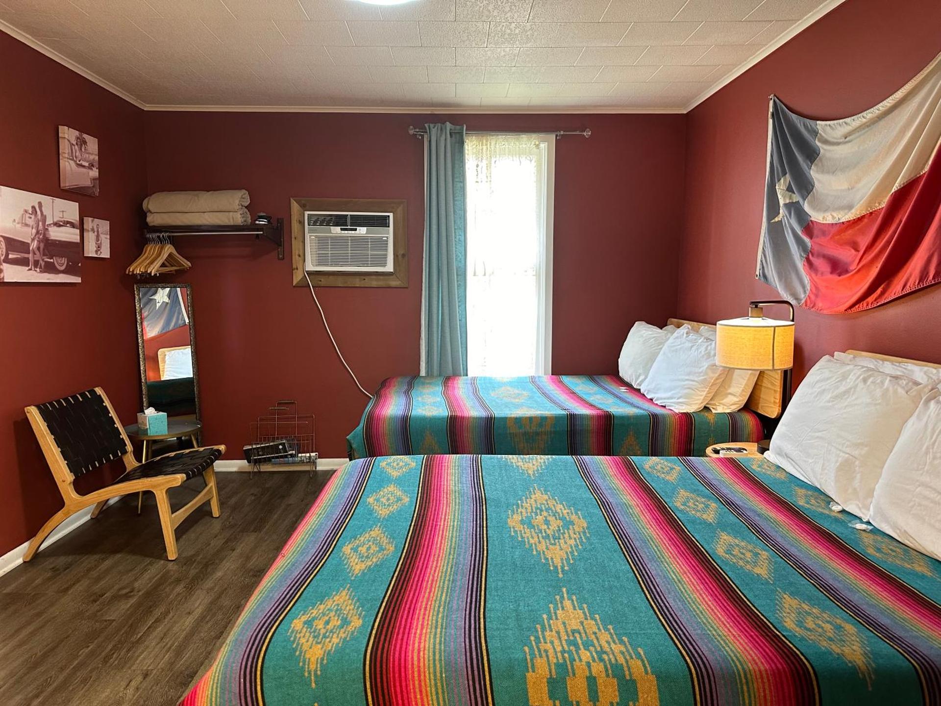 Hotel Kitsmiller on Main