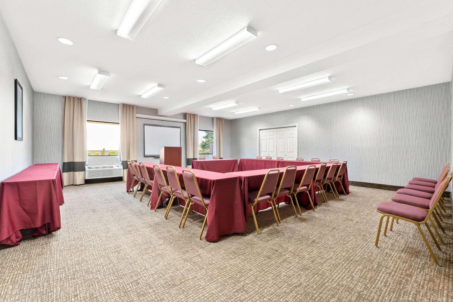 Meeting/conference room