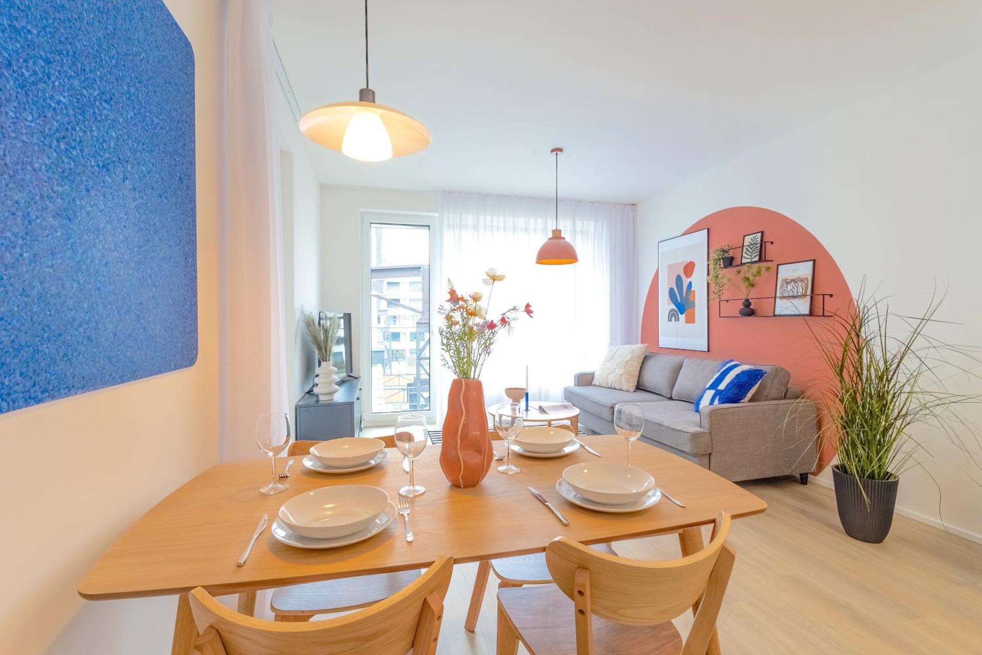 Design Apartment - Balcony, Free Parking, Yoga, 10 mins to center, by Gravity Prague