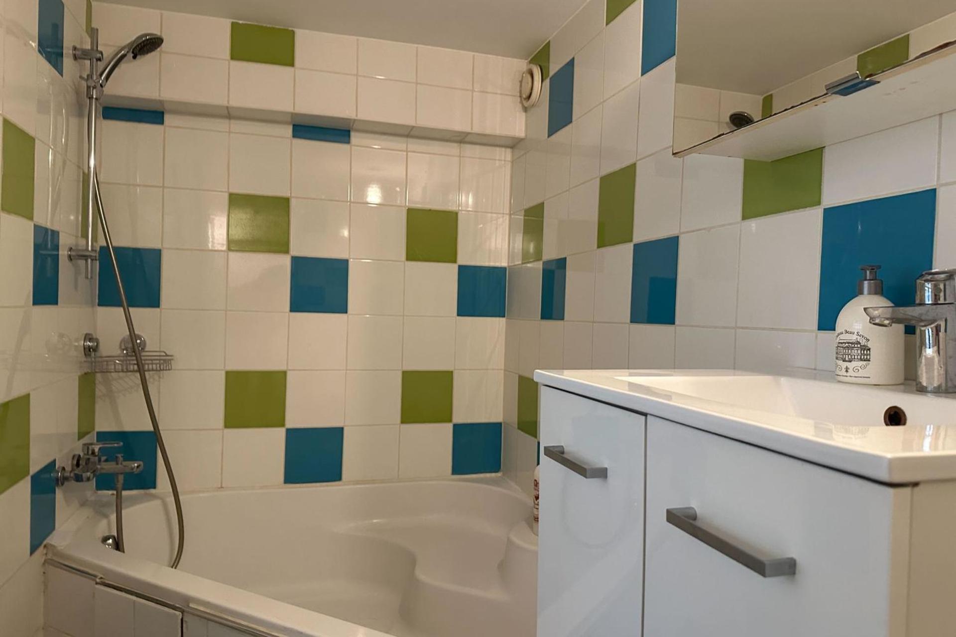 Spacious duplex near the city center of Cannes