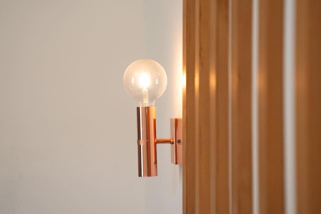 Stunning studio near Canal St Martin - DIVINE MOON