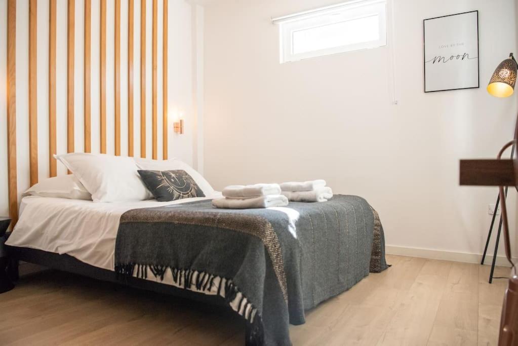 Stunning studio near Canal St Martin - DIVINE MOON