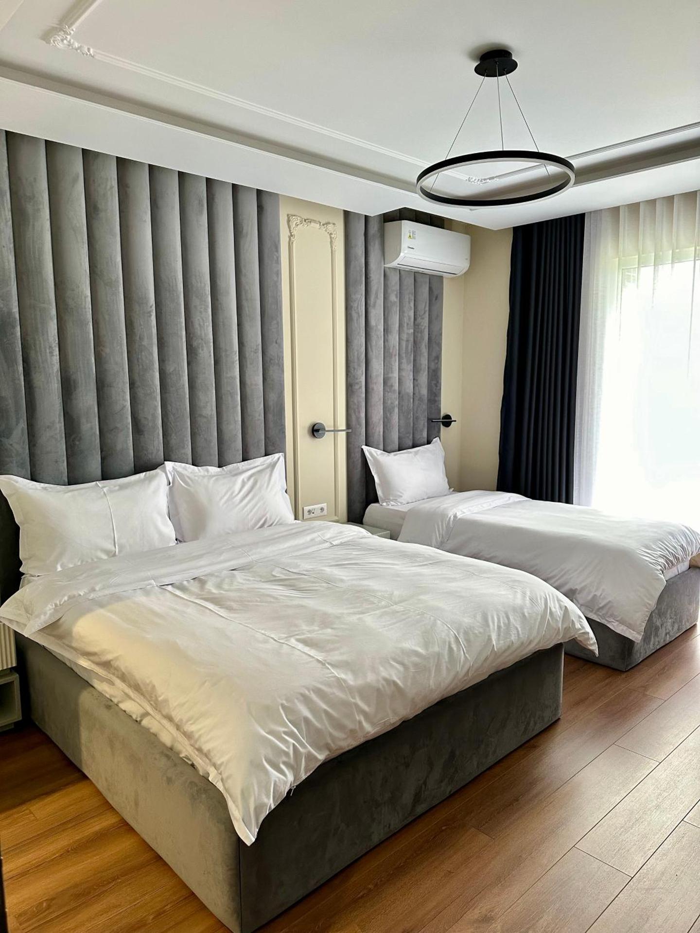 Sky View Hotel & Restaurant