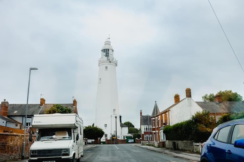 Withernsea Coastal Getaway 2 bed Apt