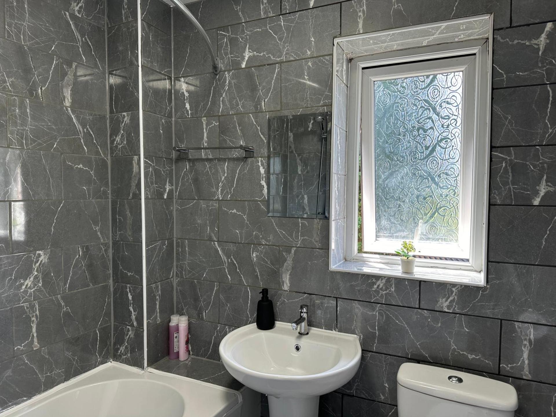 Affluent Living Property perfect for contractors and individuals