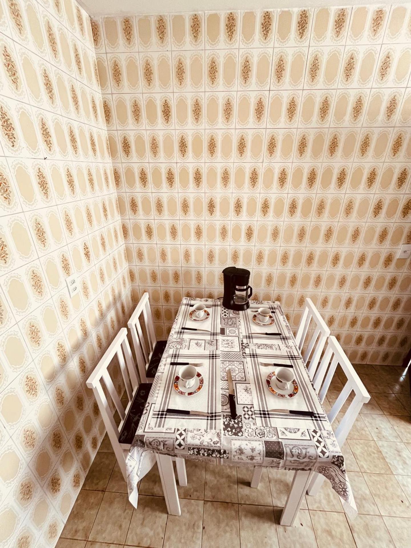 301- Apartamento 2 quartos próximo UFN, com garagem