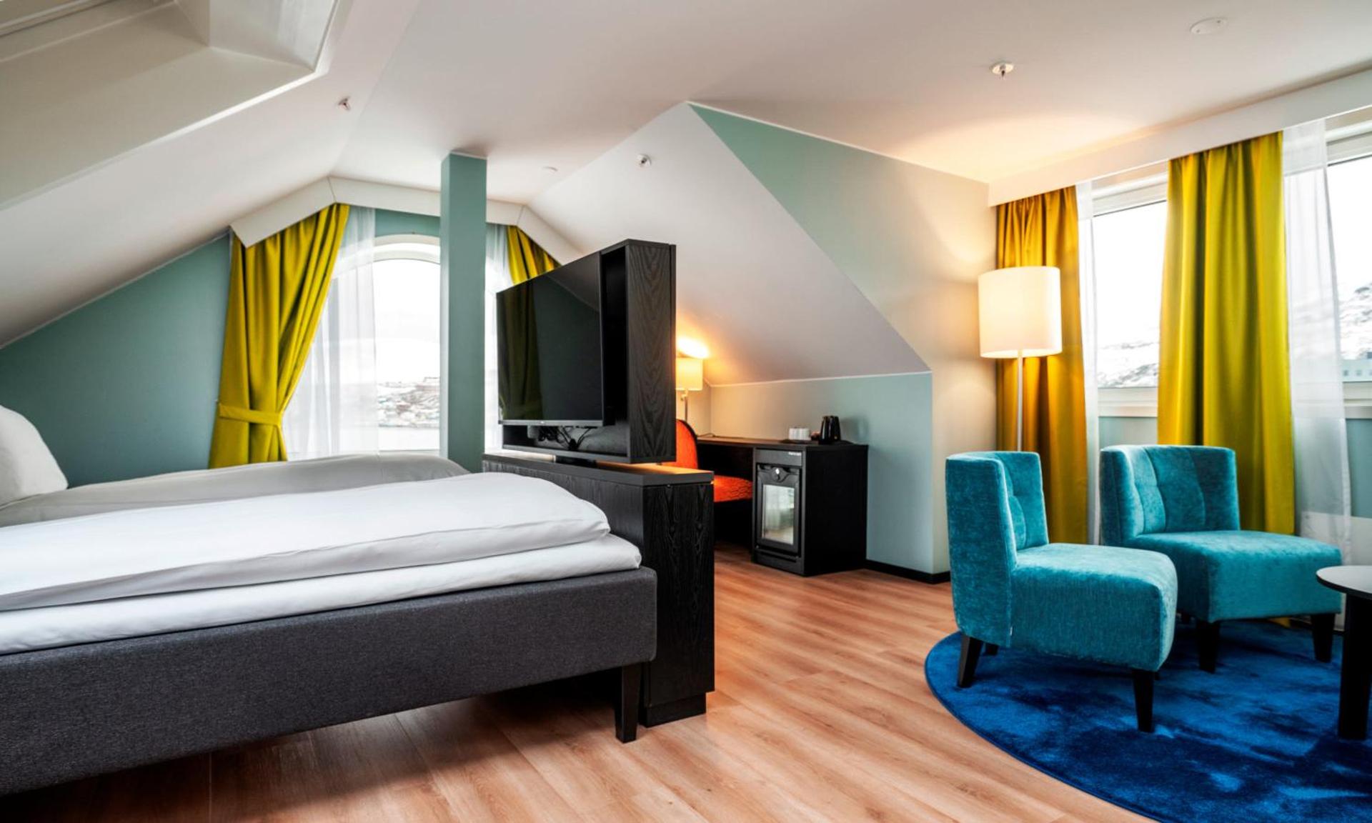 Photo of the whole room