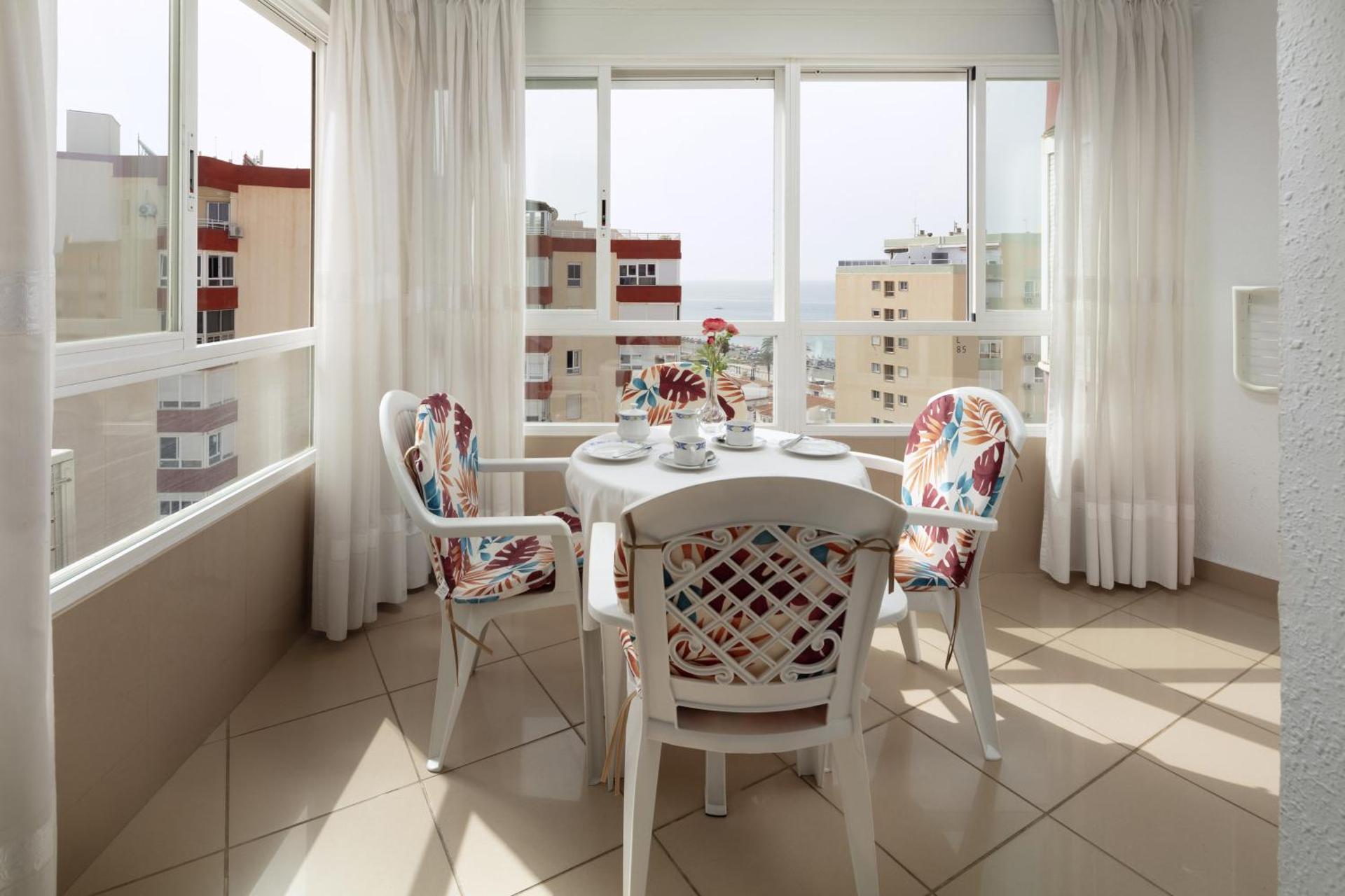 Studio with Sofa Bed