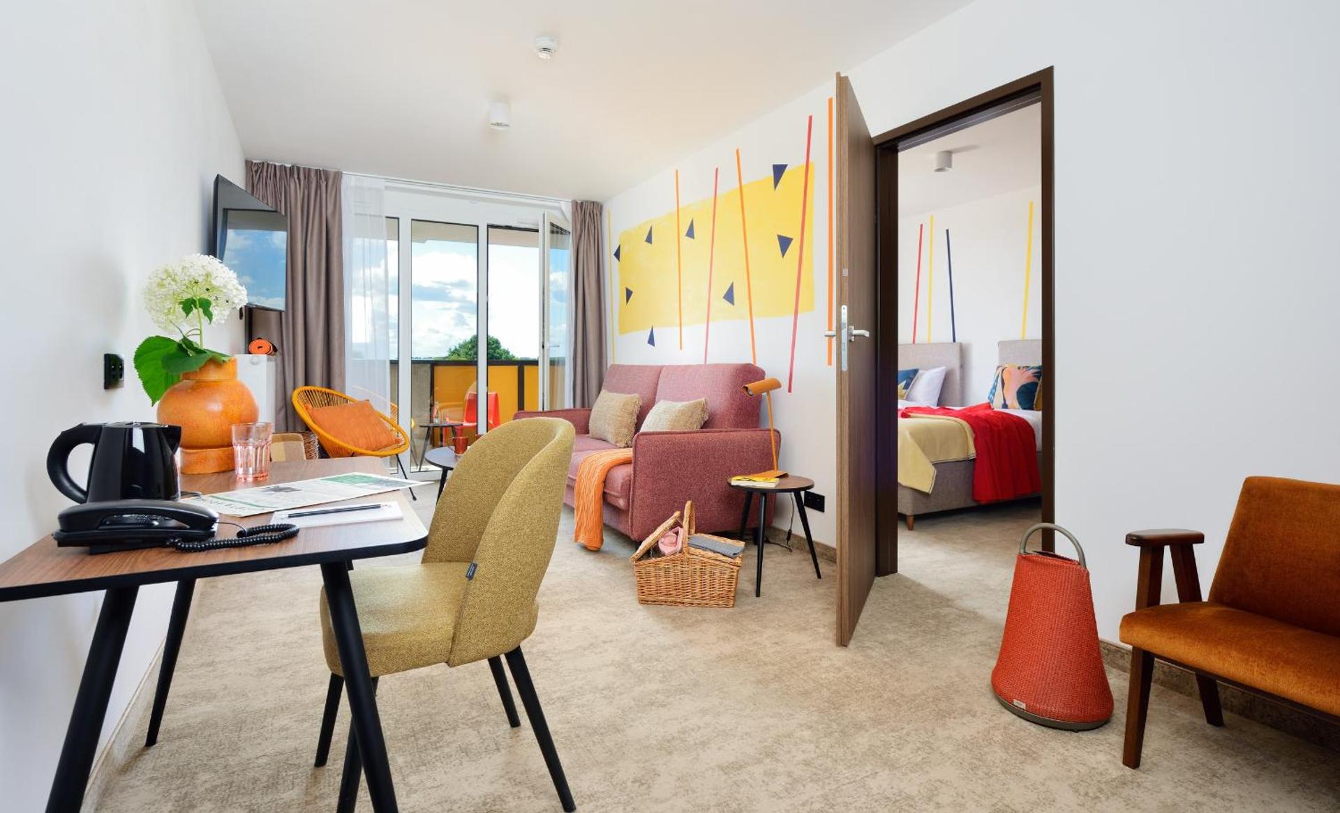 Photo of the whole room