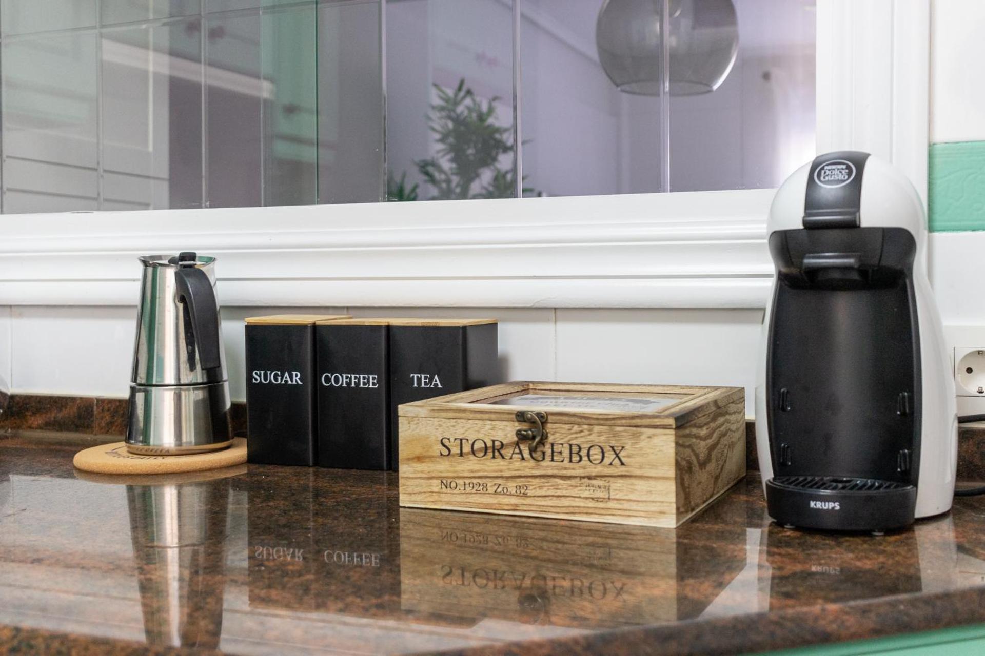 Coffee/tea facilities