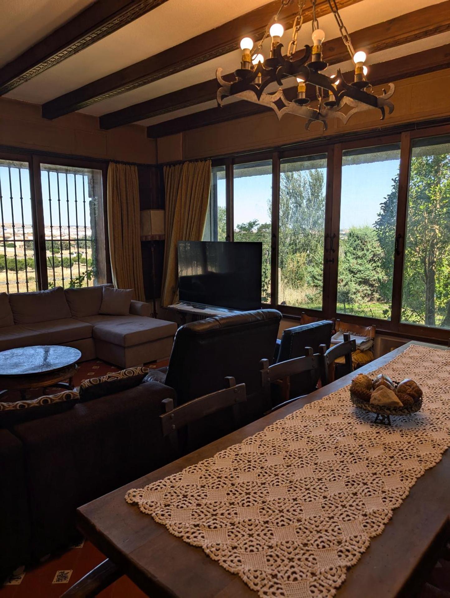 Communal lounge/ TV room