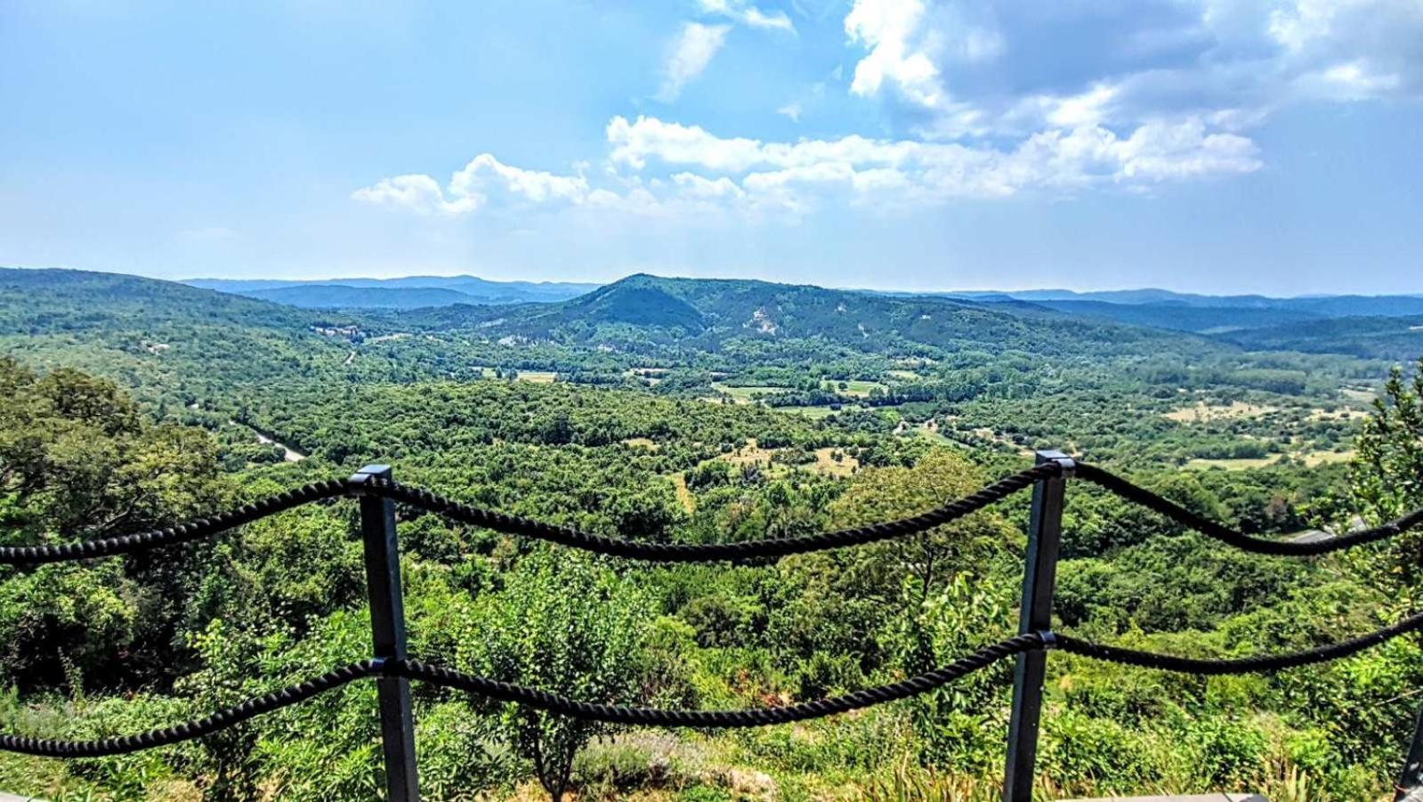 Appartman Casa Fermeglia with private jacuzzie and truffle hunting experience