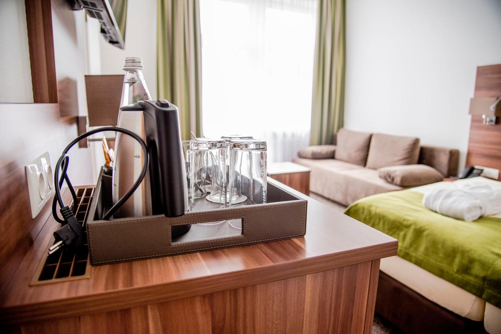 Coffee/tea facilities