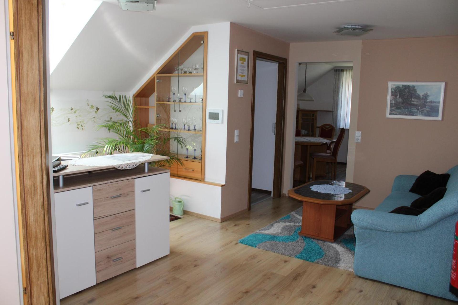 Communal lounge/ TV room