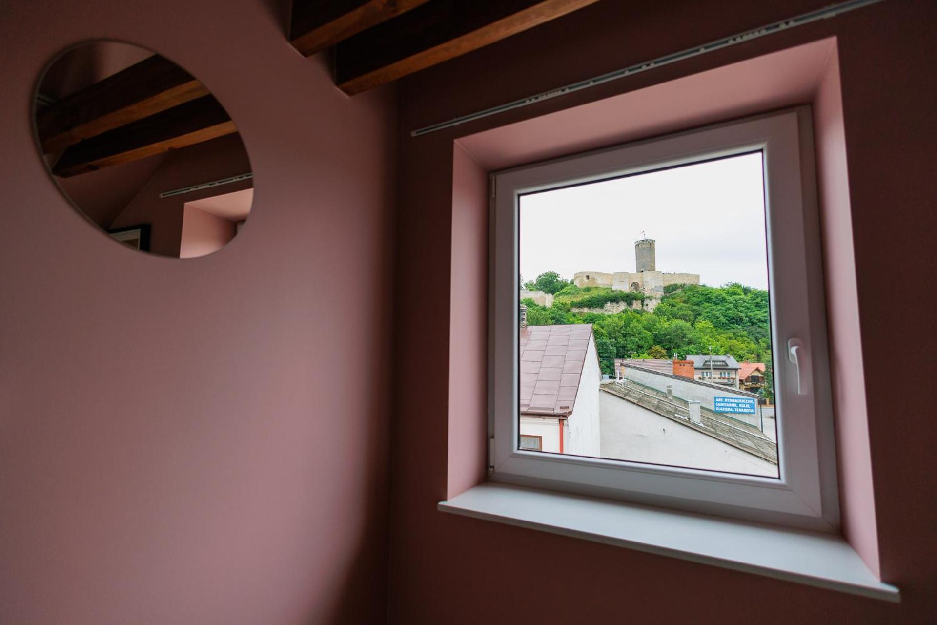 Apartamenty Mostowa - klimatyczny nocleg z widokiem w centrum Iłży