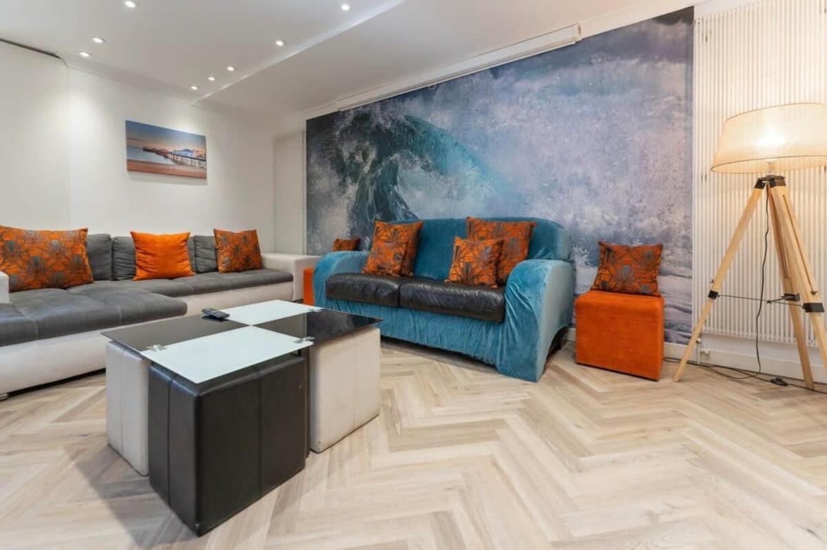 Host & Stay - The Old Coach House on Margaret Street