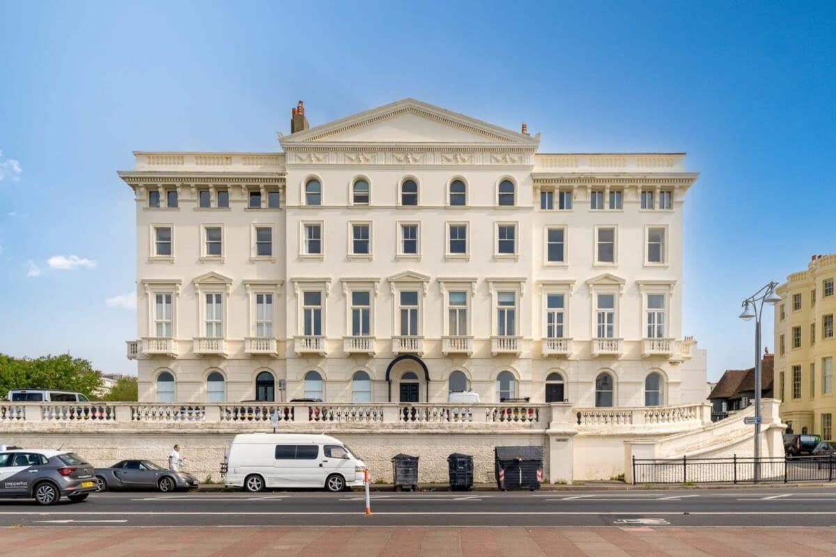 Host & Stay - The Old Coach House on Margaret Street