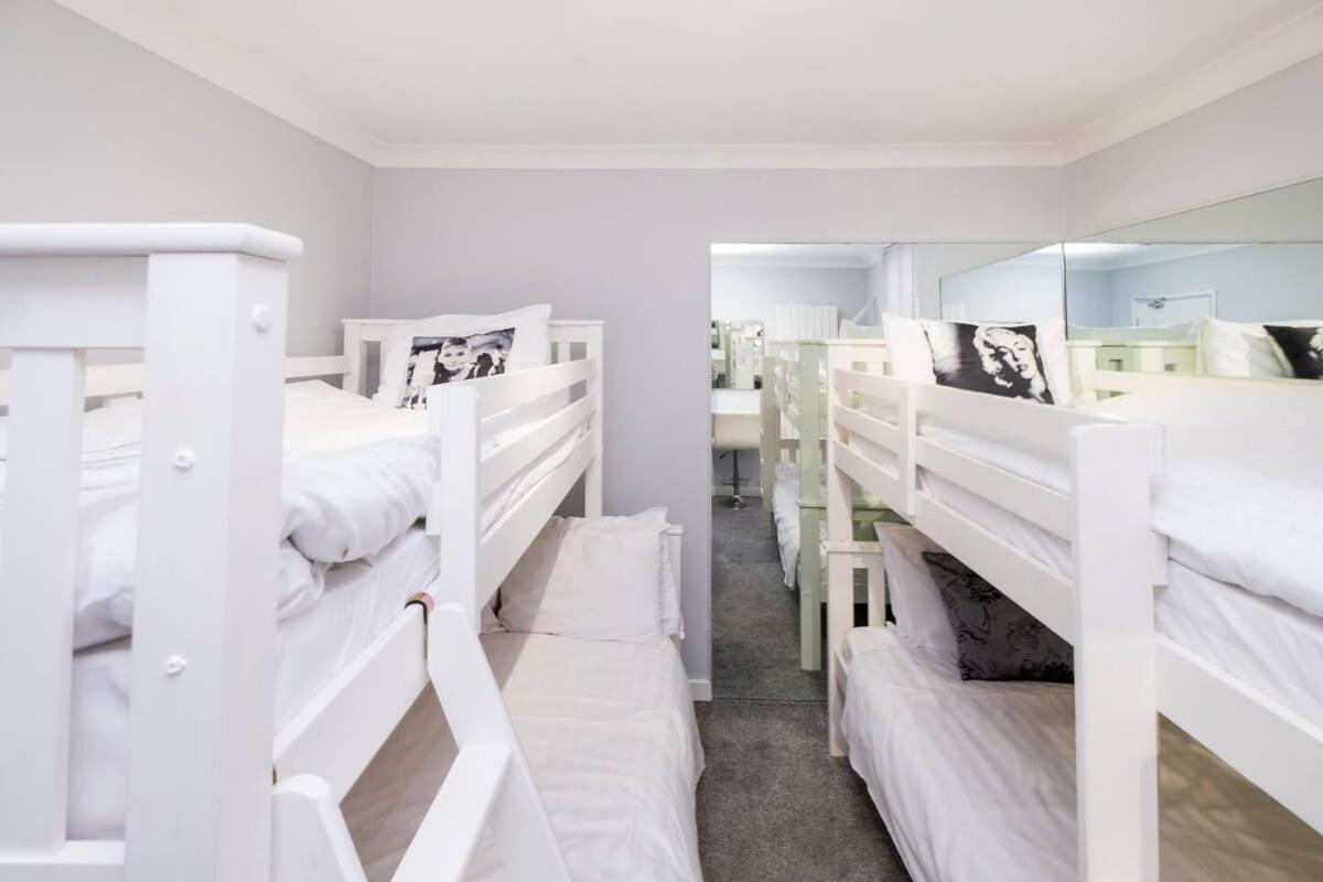 Host & Stay - The Old Coach House on Margaret Street