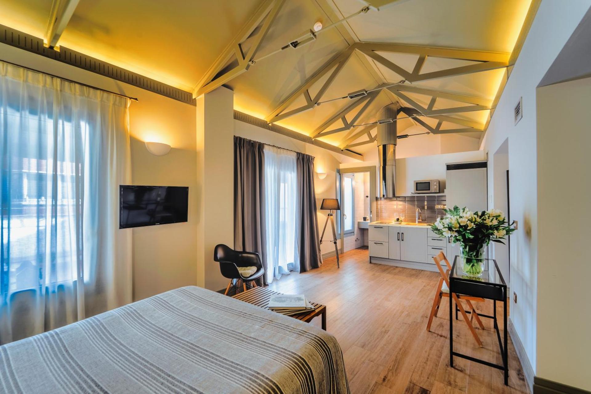 Blue Windows House Apartamentos & Suites