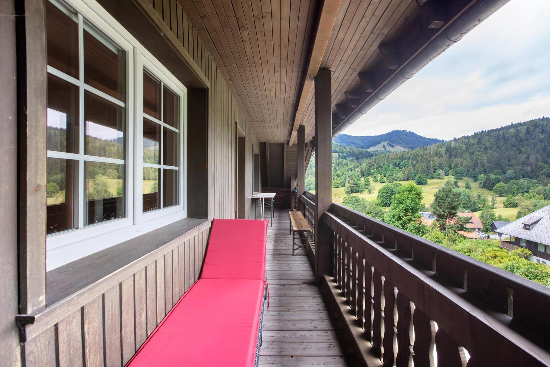 Two-Bedroom Deluxe Apartment with Balcony