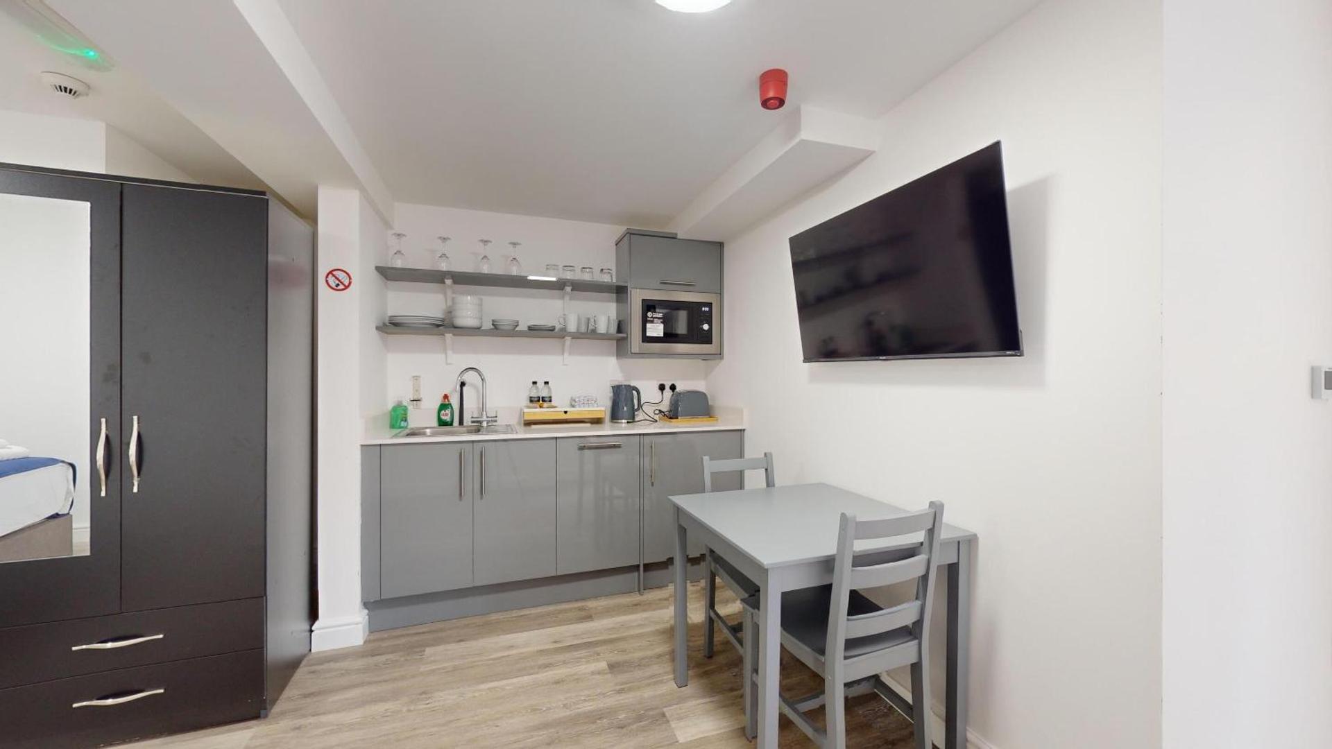 Kitchen or kitchenette