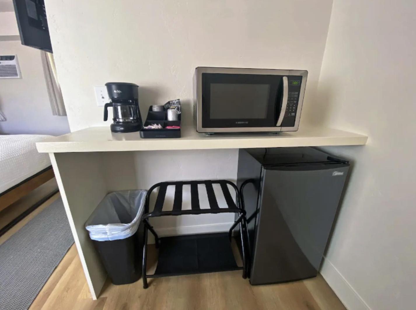 Coffee/tea facilities