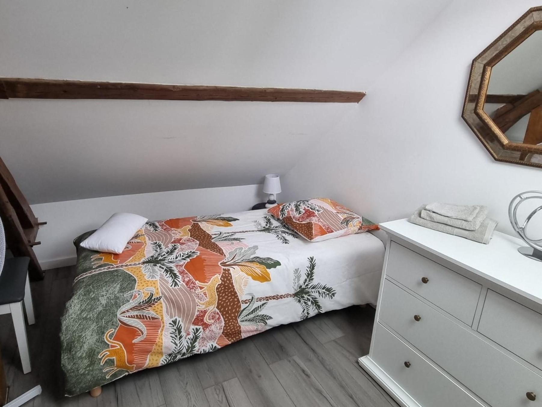 Chez IZZA Chambre au calme