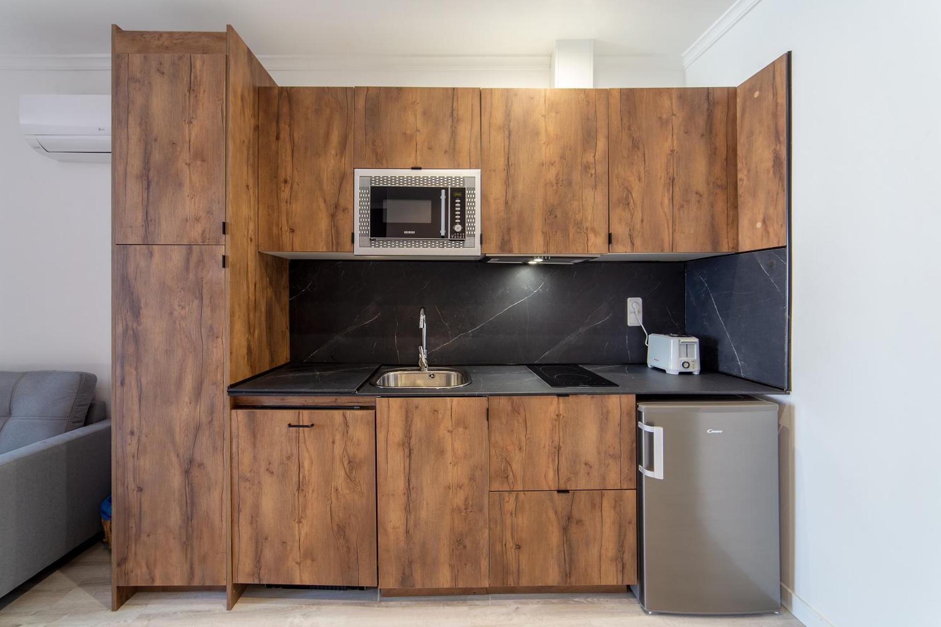 Kitchen or kitchenette