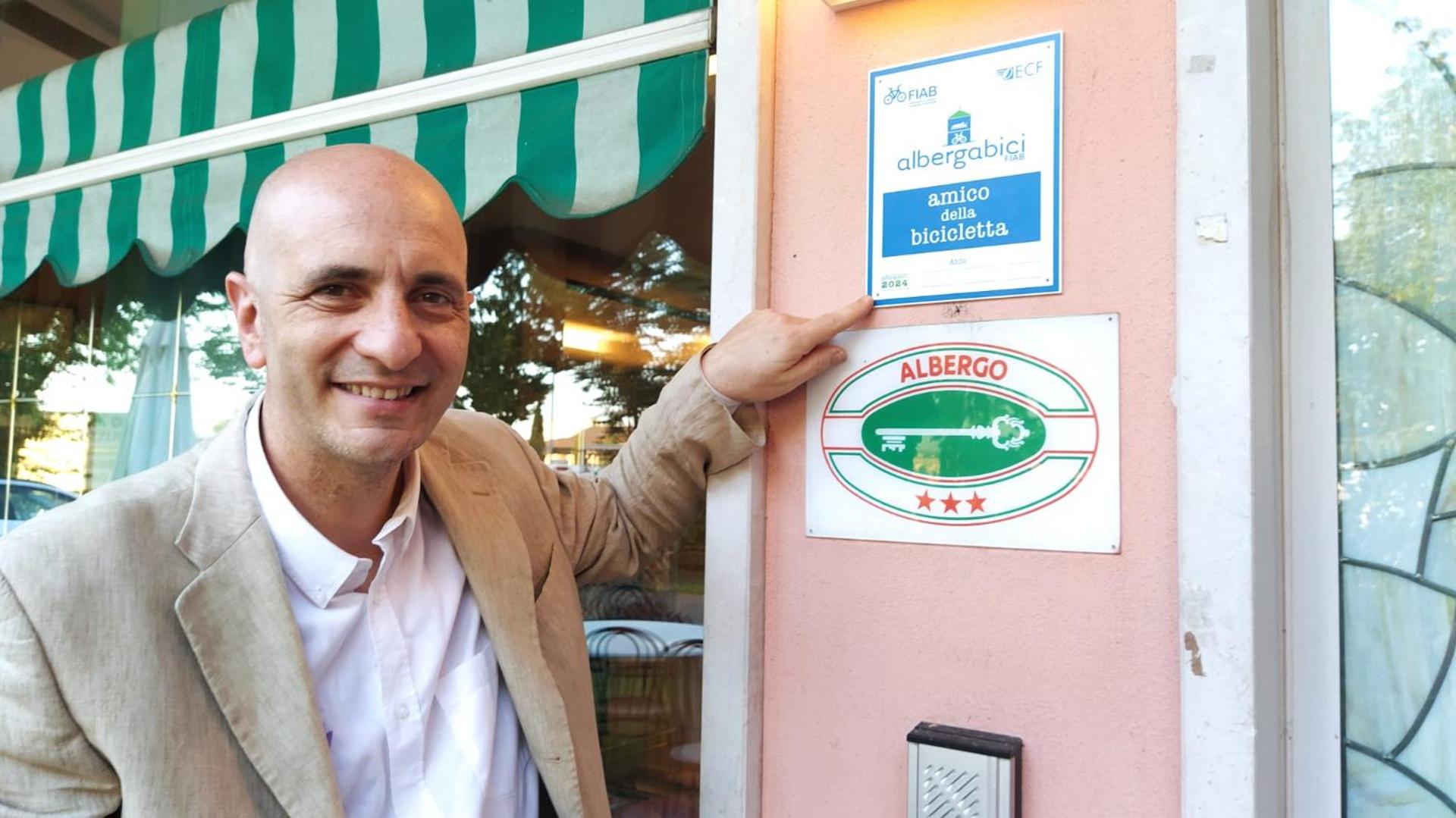 Logo/Certificate/Sign