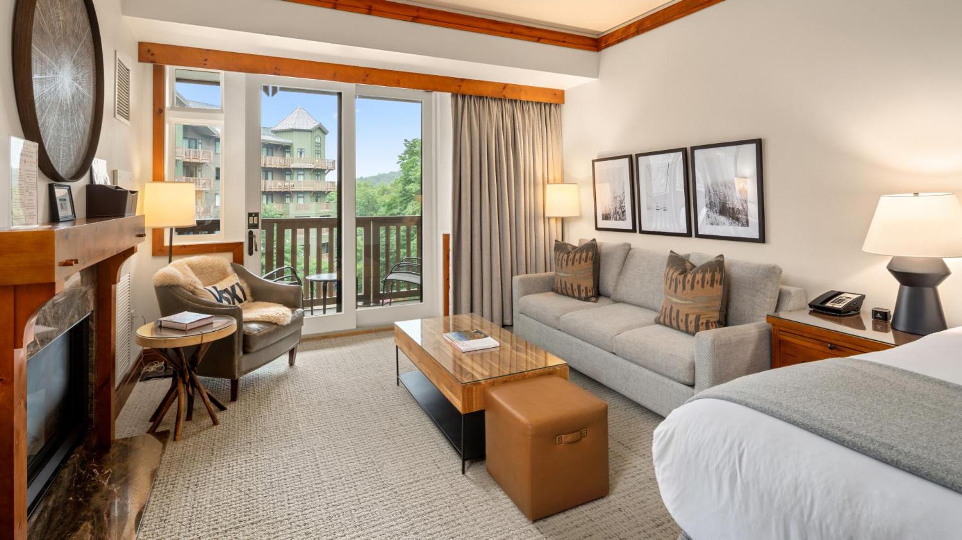 343 Studio Spruce Peak Lodge at Stowe Mt Resort Sleeps 4