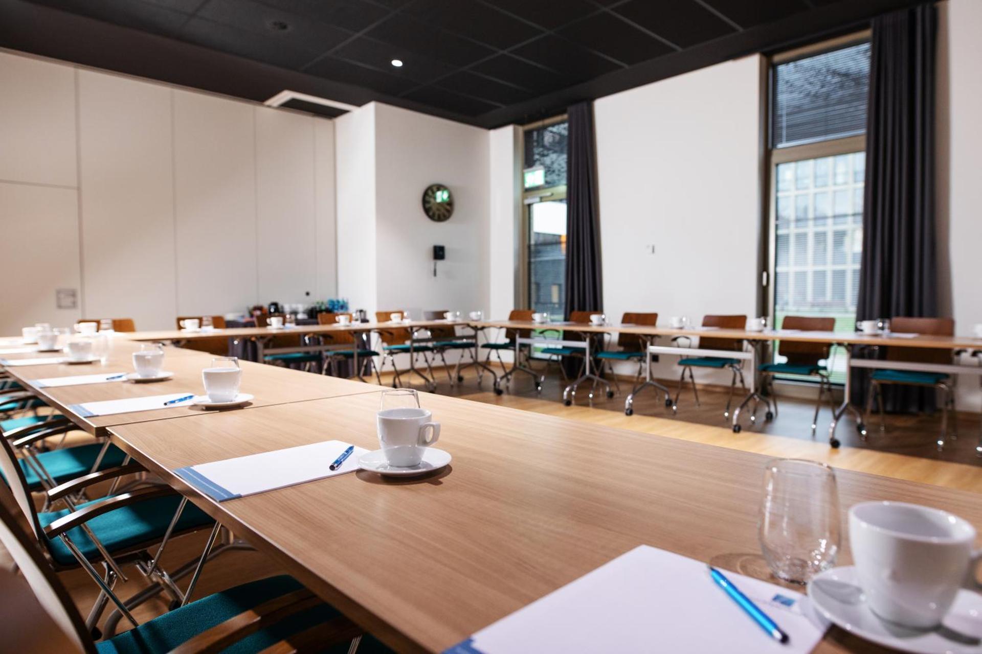 Meeting/conference room