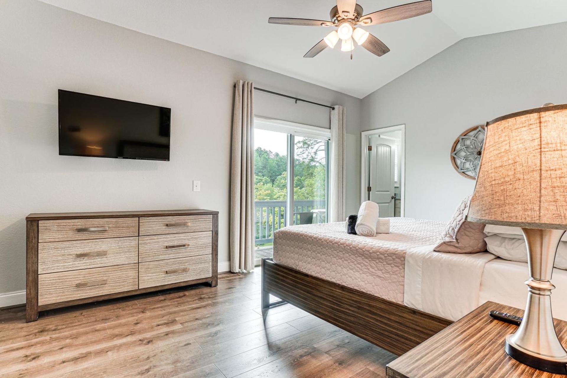 Charming Helen Vacation Rental 2 Mi to Village!